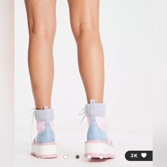 NWOB - Platform Boots. Pastel colors. - Picture 2 of 4